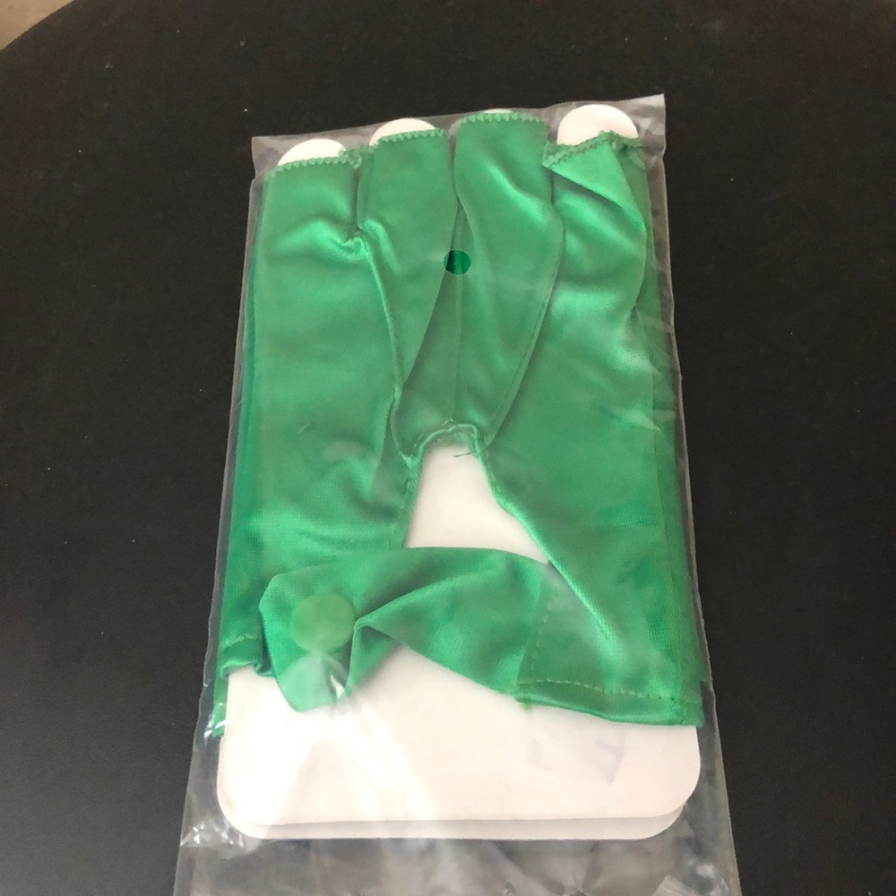 Fingerless costume gloves